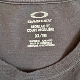 Oakley tee size XL