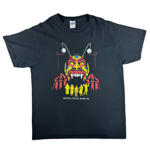 Thrashed Y2K clown “normal people scare me” tee size large